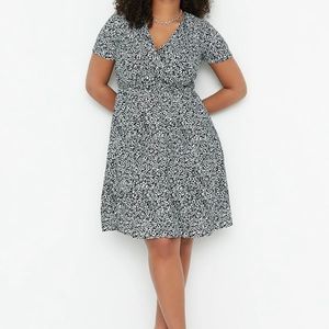 💚Black & White Plus Size & Regular Size Floral Mini Dress-Sizes:10-18